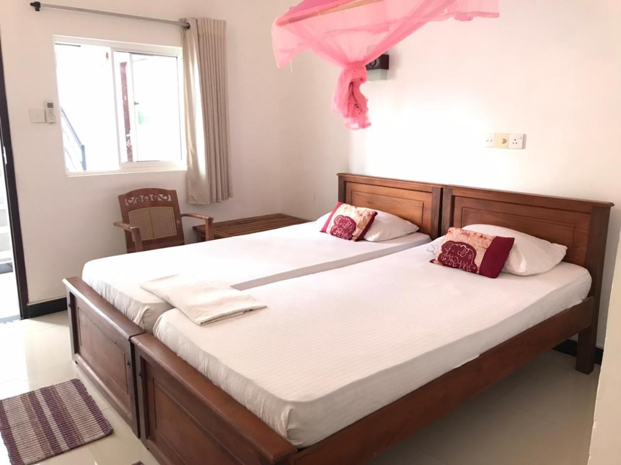 Anna Tourist Inn Negombo Exterior foto
