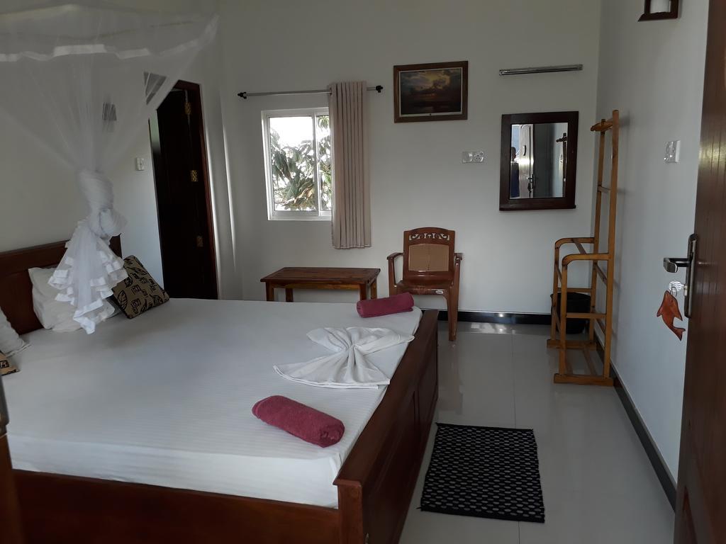 Anna Tourist Inn Negombo Exterior foto